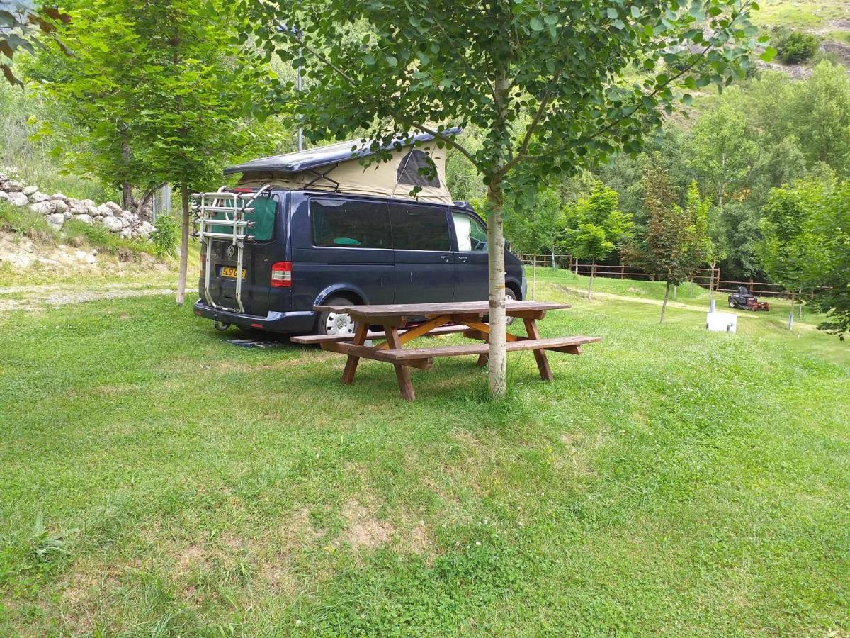 Camping Riu Gelat Hotel Espot Buitenkant foto