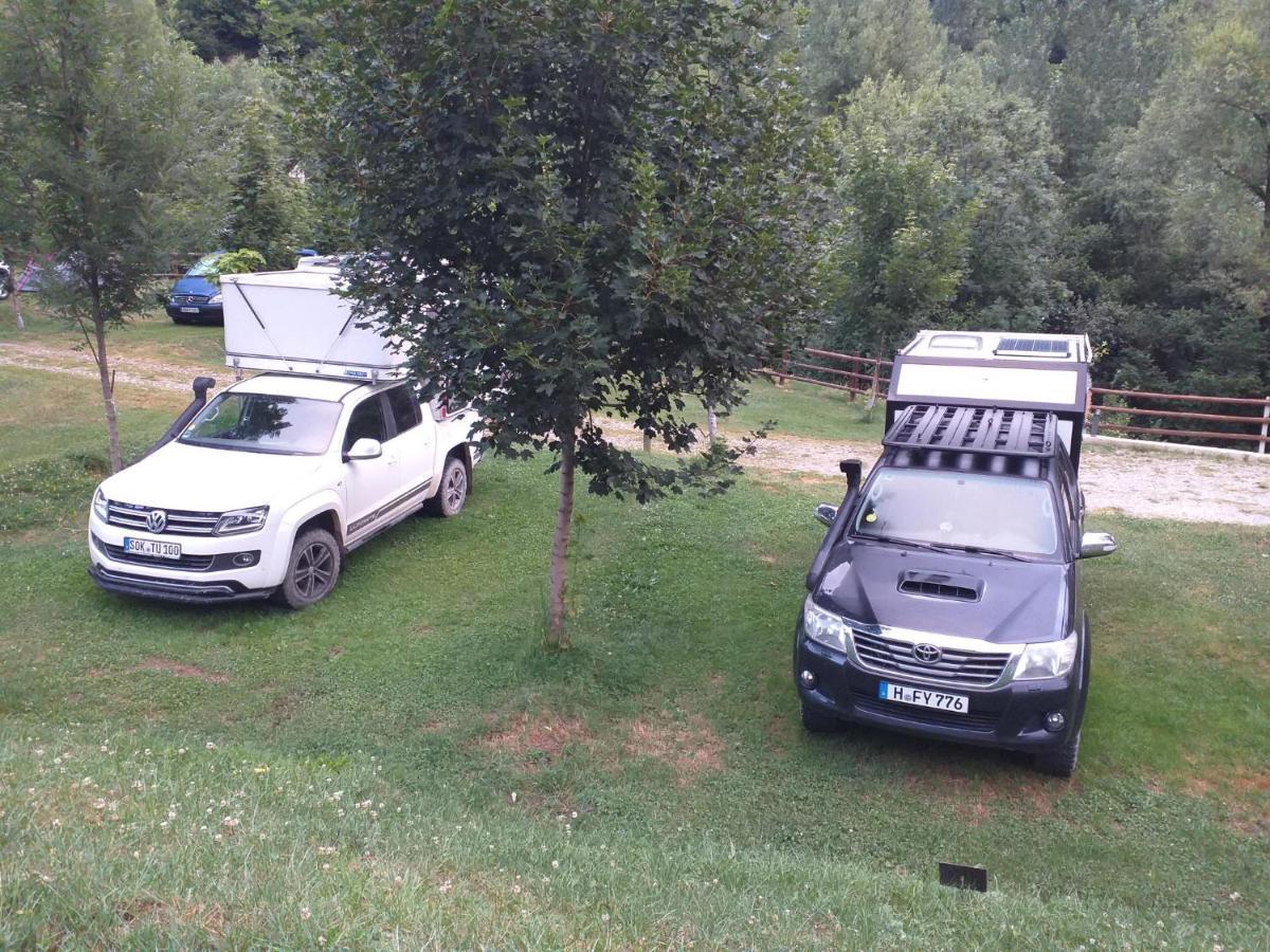 Camping Riu Gelat Hotel Espot Buitenkant foto